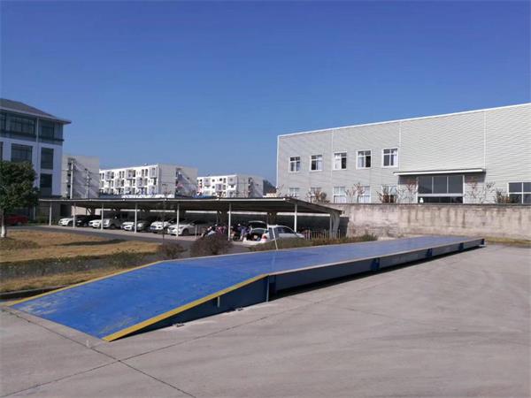 带坡一体式10-200吨樱桃视频污版秤